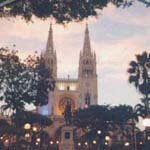 Guayaquil. Taken from VISTAZO: Guayaquil en su renacimiento. 1ra quincena de octubre 2003.